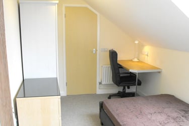 1 bed flat, North Road West, Stonehouse, Plymouth, PL15DJ - Image 11